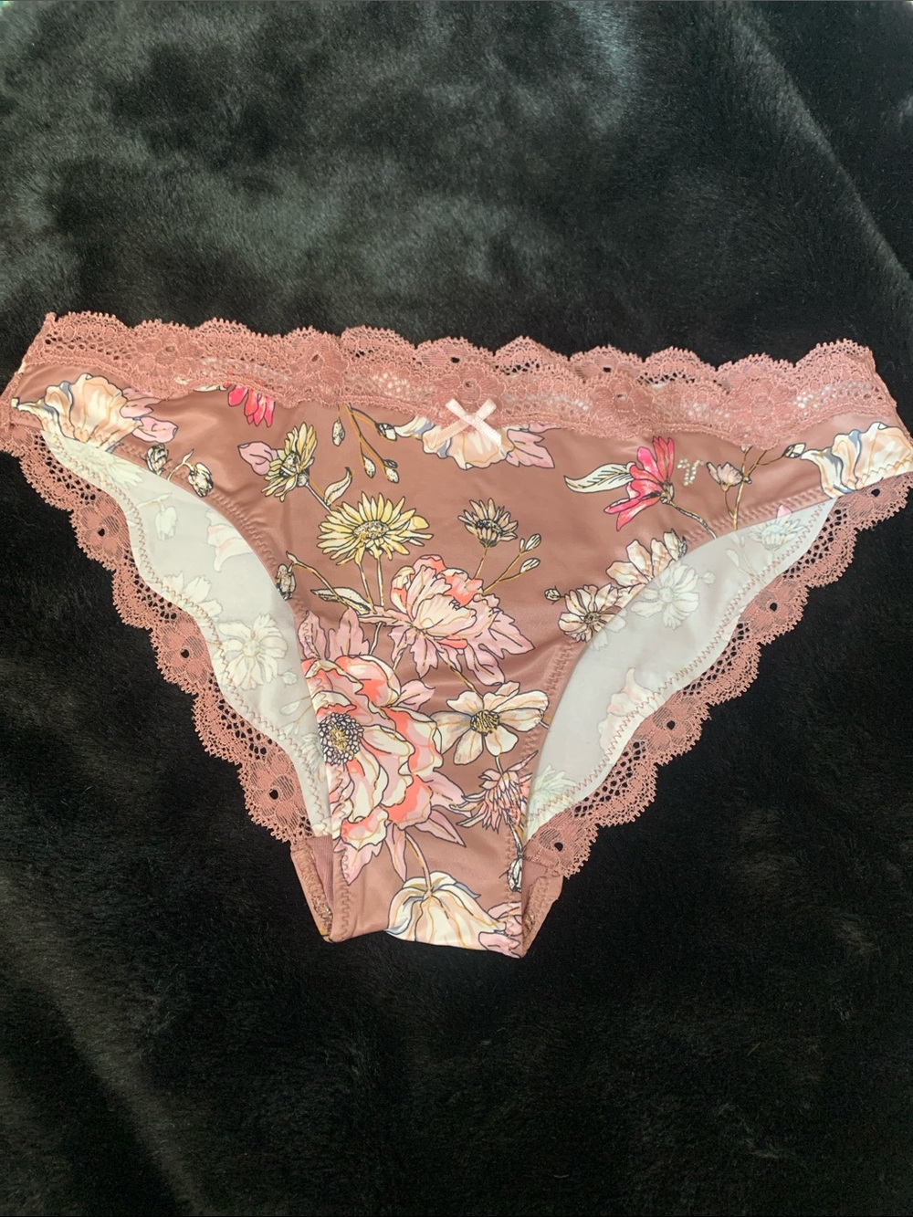 Victoria's Secret dream angel silky Dusty Rose Floral Lace Bikini it’s active!